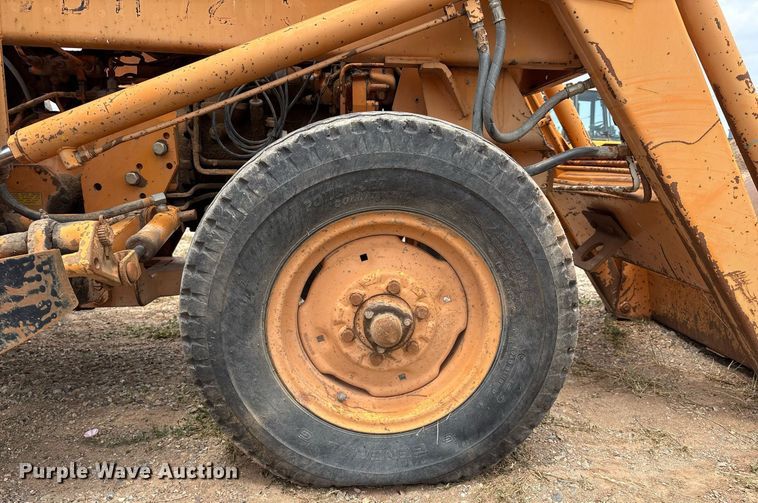 image for item DX8034 International Harvester 504 tractor