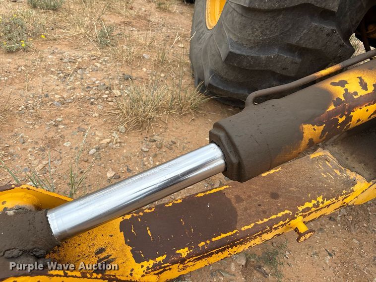 image for item DX8035 JCB 1550B backhoe