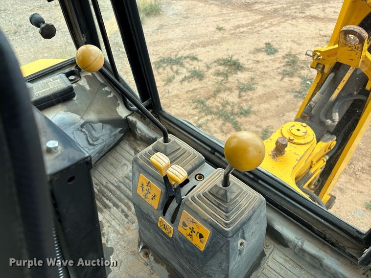 image for item DX8035 JCB 1550B backhoe