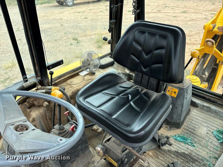 image for item DX8035 JCB 1550B backhoe