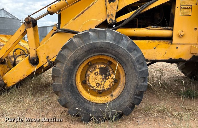 image for item DX8035 JCB 1550B backhoe