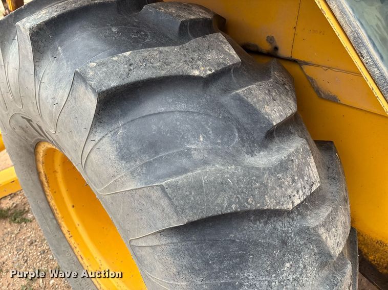 image for item DX8035 JCB 1550B backhoe