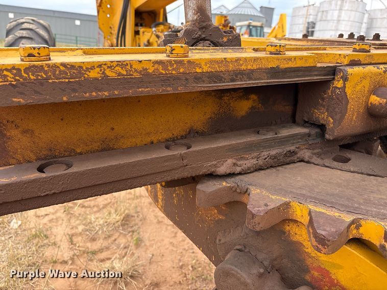 image for item DX8036 1978 Champion 720A motor grader