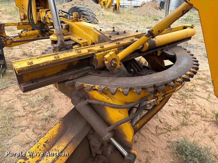 image for item DX8036 1978 Champion 720A motor grader