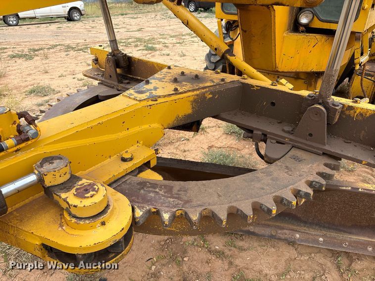 image for item DX8036 1978 Champion 720A motor grader