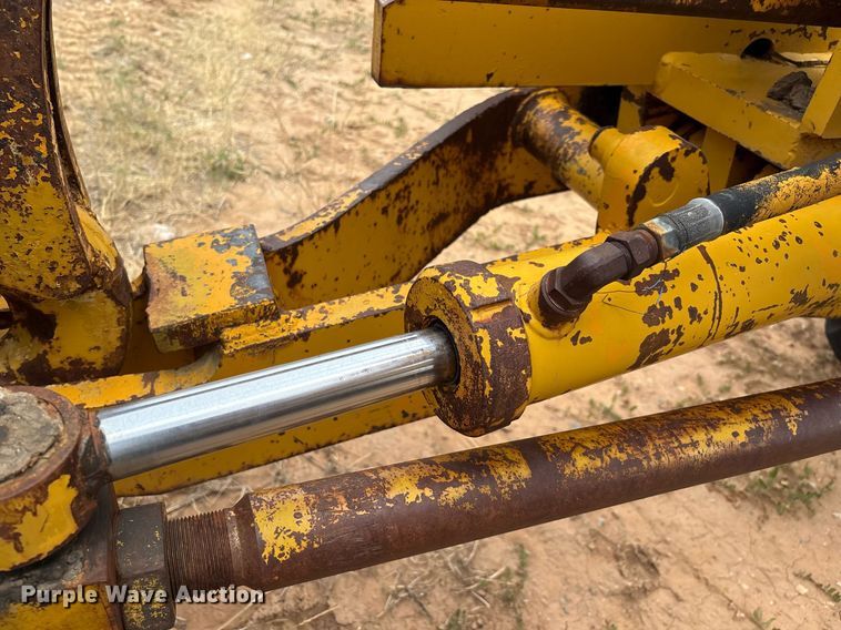 image for item DX8036 1978 Champion 720A motor grader