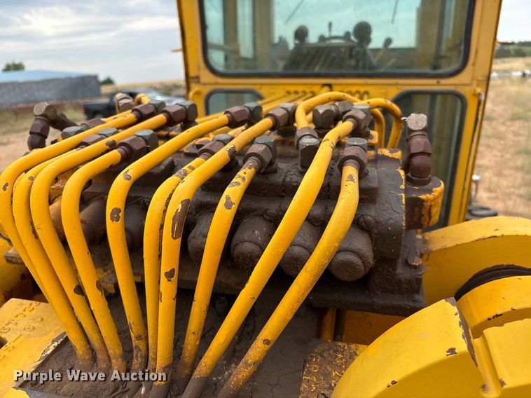 image for item DX8036 1978 Champion 720A motor grader