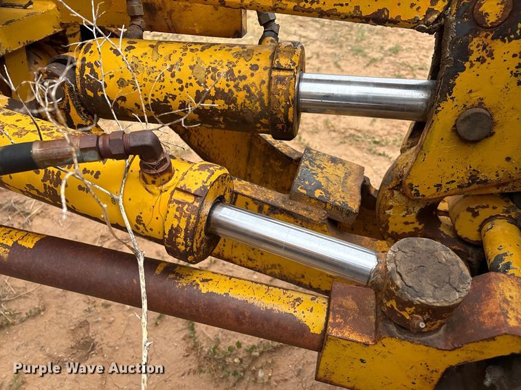 image for item DX8036 1978 Champion 720A motor grader