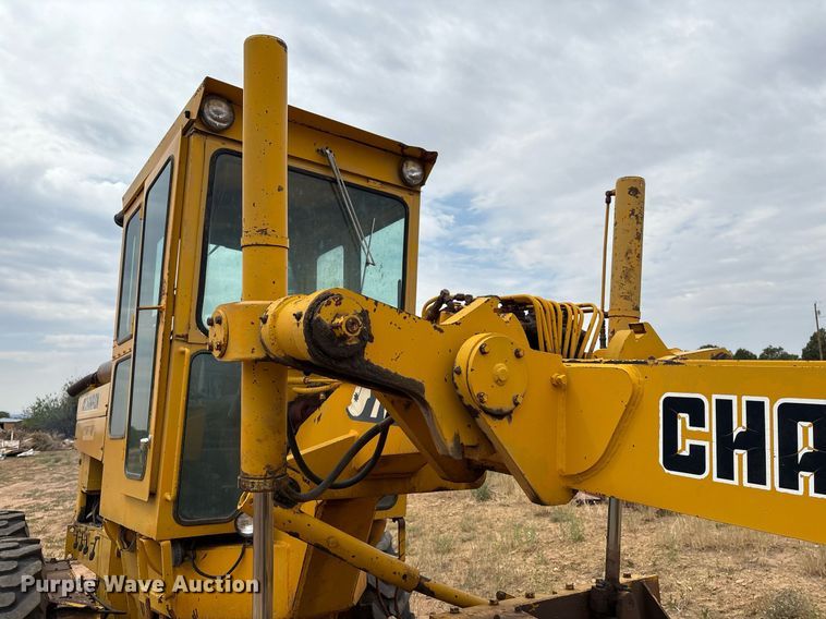 image for item DX8036 1978 Champion 720A motor grader
