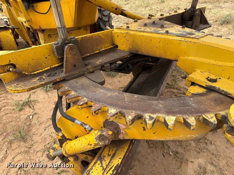 image for item DX8036 1978 Champion 720A motor grader