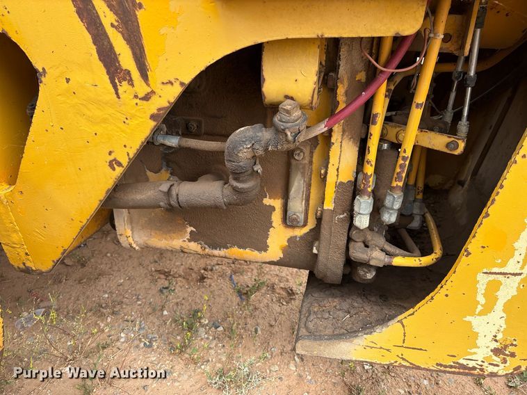 image for item DX8036 1978 Champion 720A motor grader