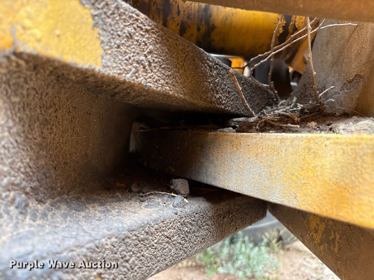 image for item DX8036 1978 Champion 720A motor grader