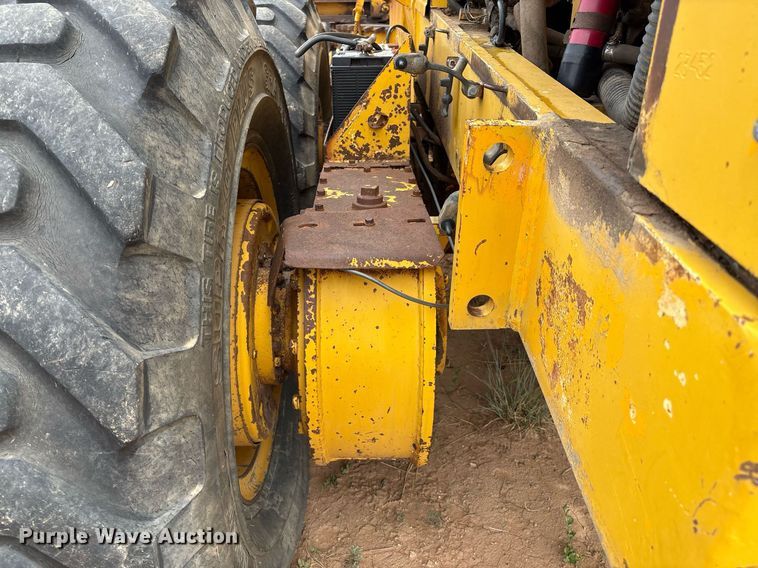 image for item DX8036 1978 Champion 720A motor grader