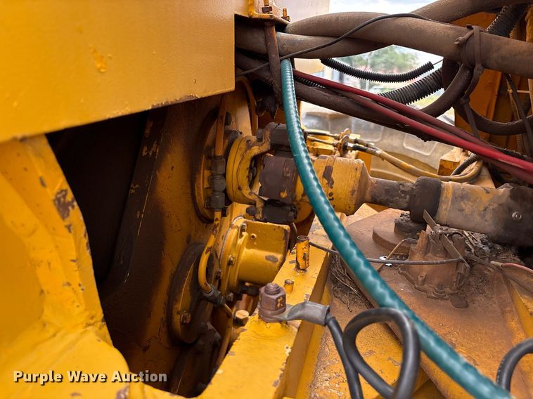 image for item DX8036 1978 Champion 720A motor grader