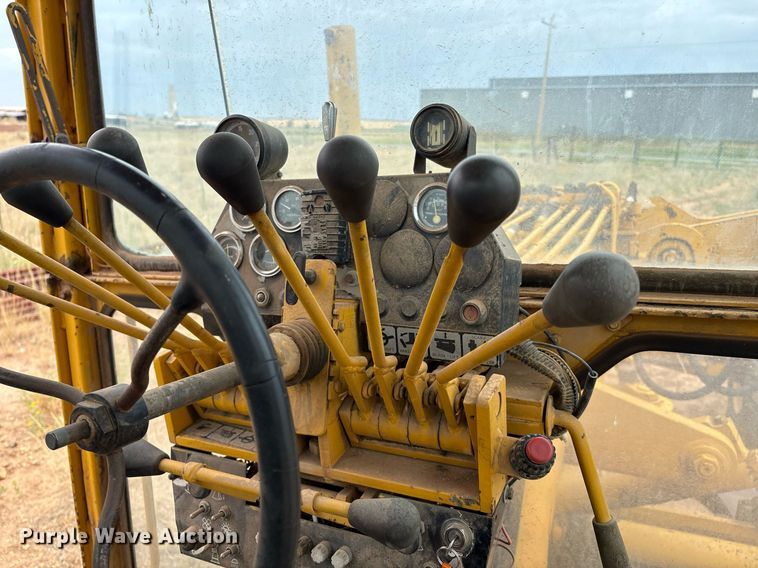 image for item DX8036 1978 Champion 720A motor grader