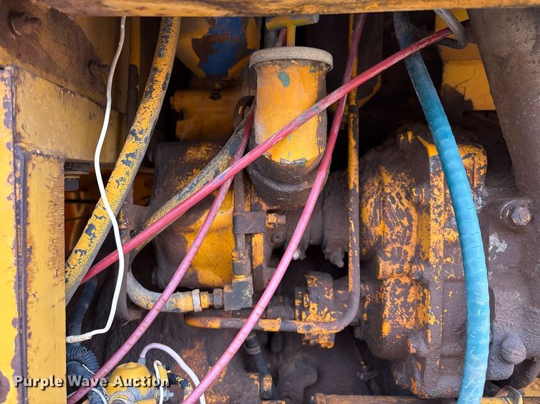 image for item DX8036 1978 Champion 720A motor grader