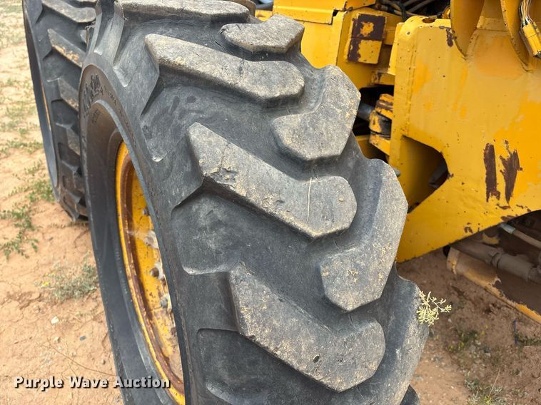 image for item DX8036 1978 Champion 720A motor grader