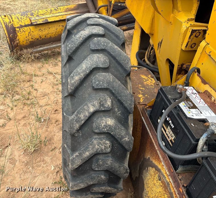 image for item DX8036 1978 Champion 720A motor grader