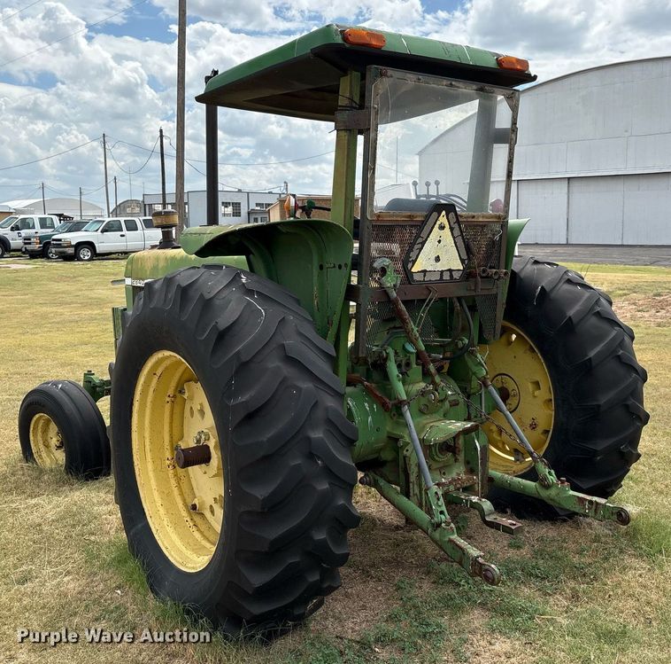 image for item DX8048 John Deere 2840 tractor