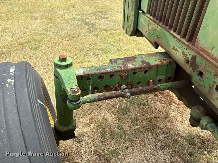 image for item DX8048 John Deere 2840 tractor