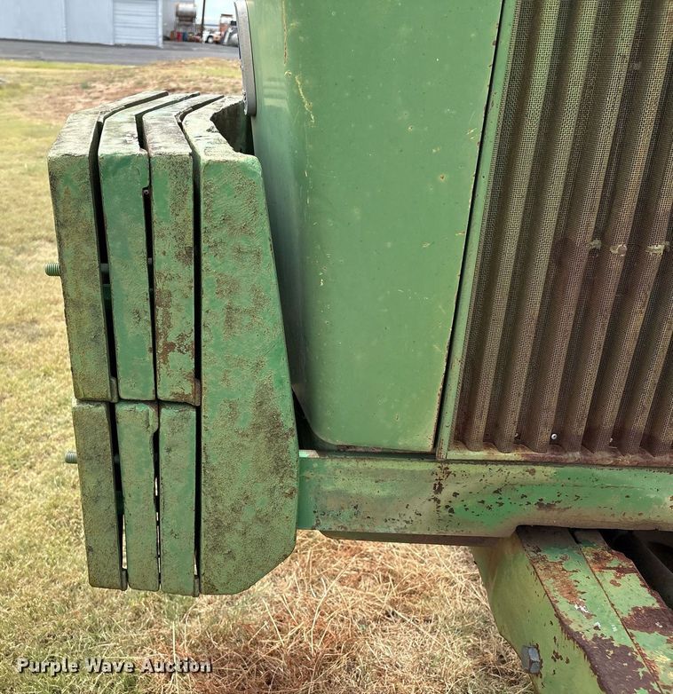 image for item DX8048 John Deere 2840 tractor