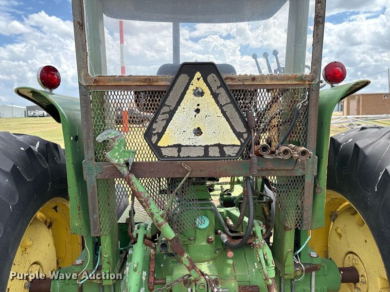 image for item DX8048 John Deere 2840 tractor