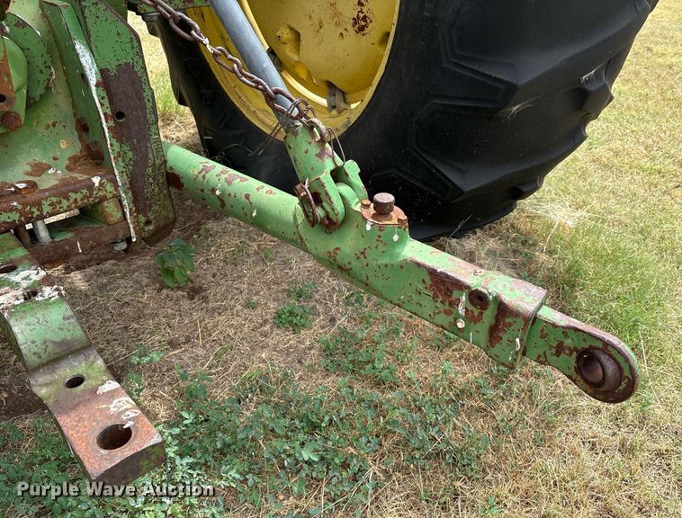 image for item DX8048 John Deere 2840 tractor