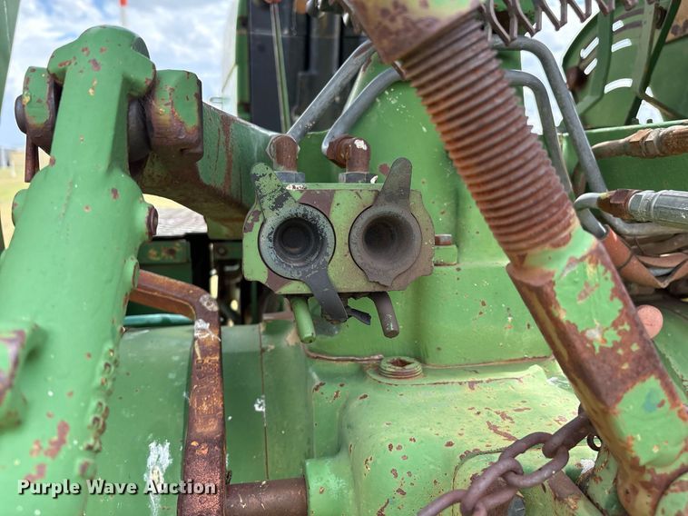 image for item DX8048 John Deere 2840 tractor