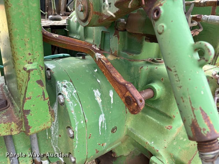 image for item DX8048 John Deere 2840 tractor