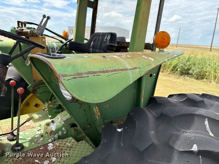 image for item DX8048 John Deere 2840 tractor