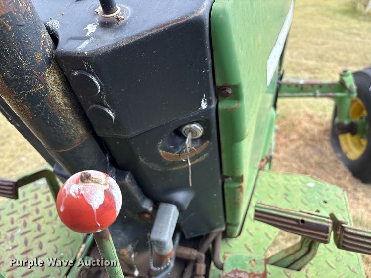 image for item DX8048 John Deere 2840 tractor