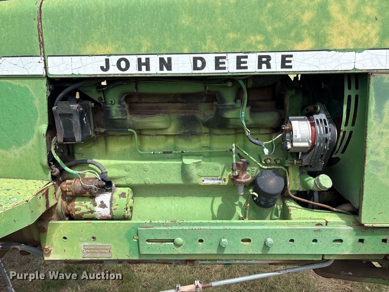 image for item DX8048 John Deere 2840 tractor