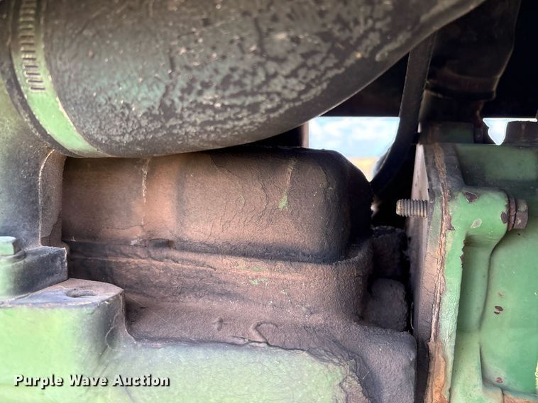 image for item DX8048 John Deere 2840 tractor