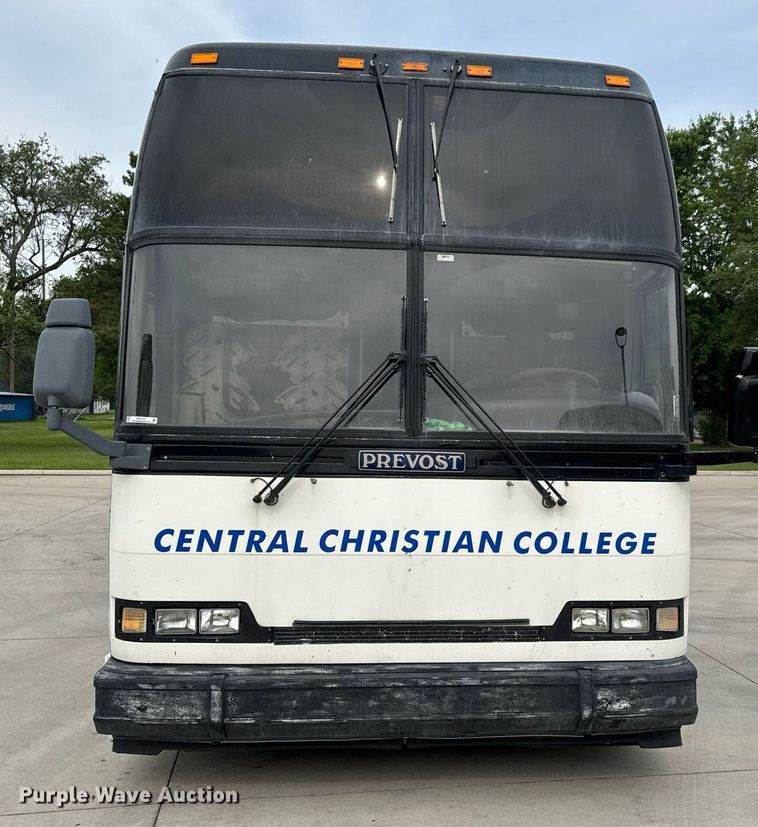 image for item DY0170 2000 Prevost H3 coach bus