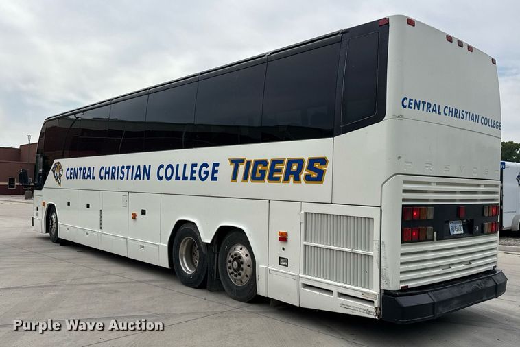 image for item DY0170 2000 Prevost H3 coach bus