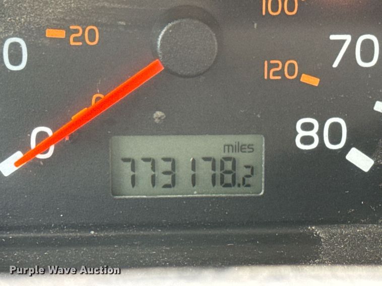 image for item DY0170 2000 Prevost H3 coach bus