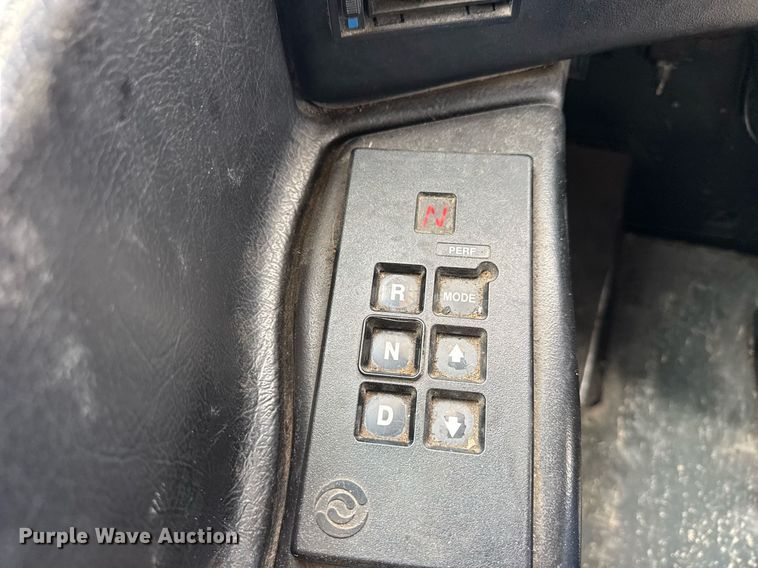 image for item DY0170 2000 Prevost H3 coach bus