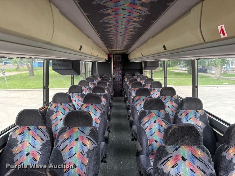 image for item DY0170 2000 Prevost H3 coach bus