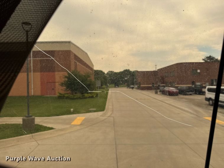 image for item DY0170 2000 Prevost H3 coach bus