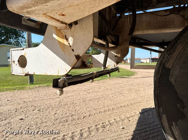 image for item DY0337 2004 Johnston 3000 street sweeper