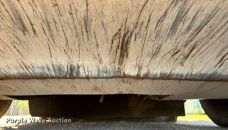 image for item DY0337 2004 Johnston 3000 street sweeper