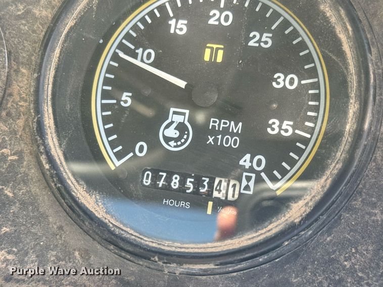 image for item DY0337 2004 Johnston 3000 street sweeper