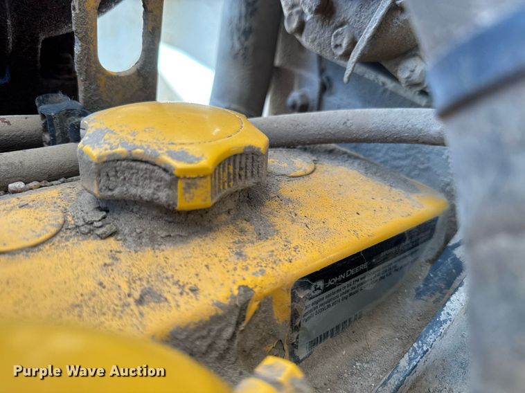 image for item DY0337 2004 Johnston 3000 street sweeper