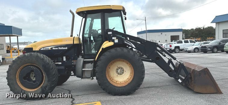 image for item DY0338 2006 New Holland TV145 4WD bi-directional tractor