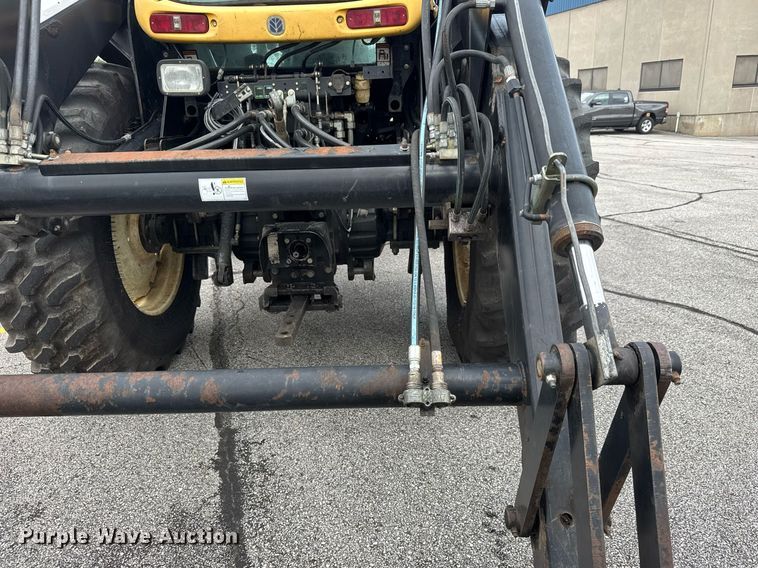 image for item DY0338 2006 New Holland TV145 4WD bi-directional tractor