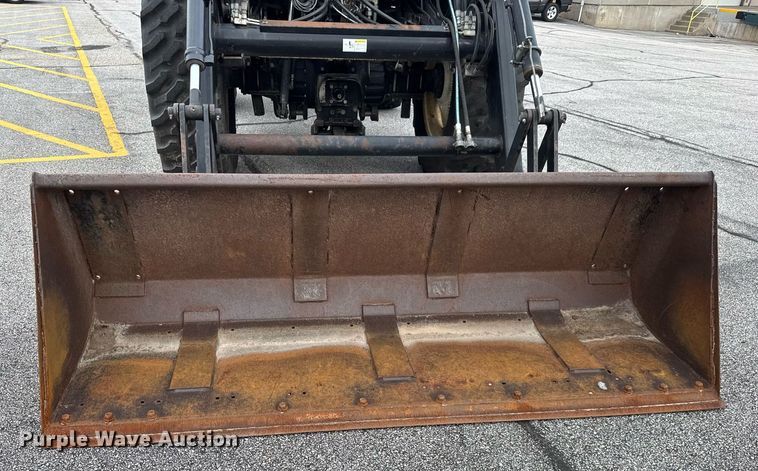 image for item DY0338 2006 New Holland TV145 4WD bi-directional tractor