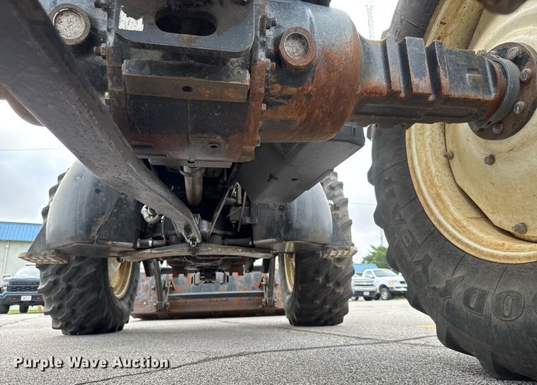 image for item DY0338 2006 New Holland TV145 4WD bi-directional tractor