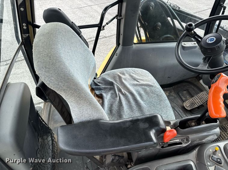 image for item DY0338 2006 New Holland TV145 4WD bi-directional tractor