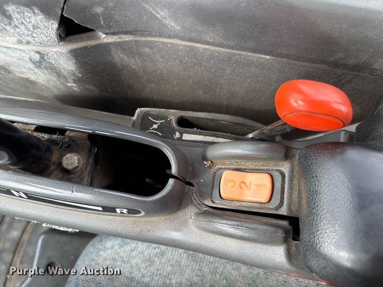 image for item DY0338 2006 New Holland TV145 4WD bi-directional tractor