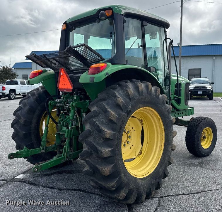 image for item DY0339 2009 John Deere 6330 tractor